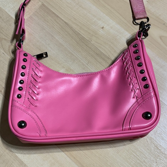 Chic Pink Shoulder Bag with Stud Accents - Picture 2 of 9